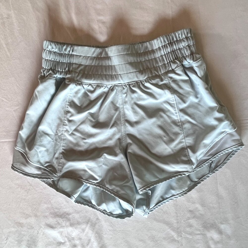 Lululemon Hotty Hot High-Rise Lined Shorts 2.5" Light Blue size 2